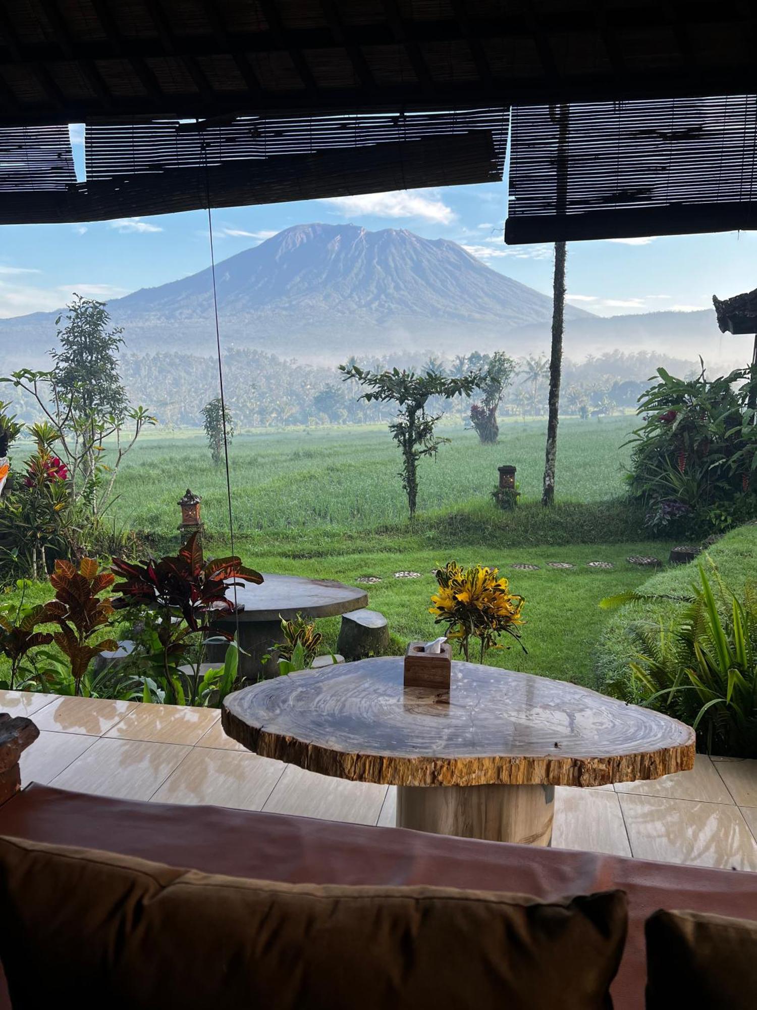 Great Mountain Views Villa Resort Selat Exterior foto